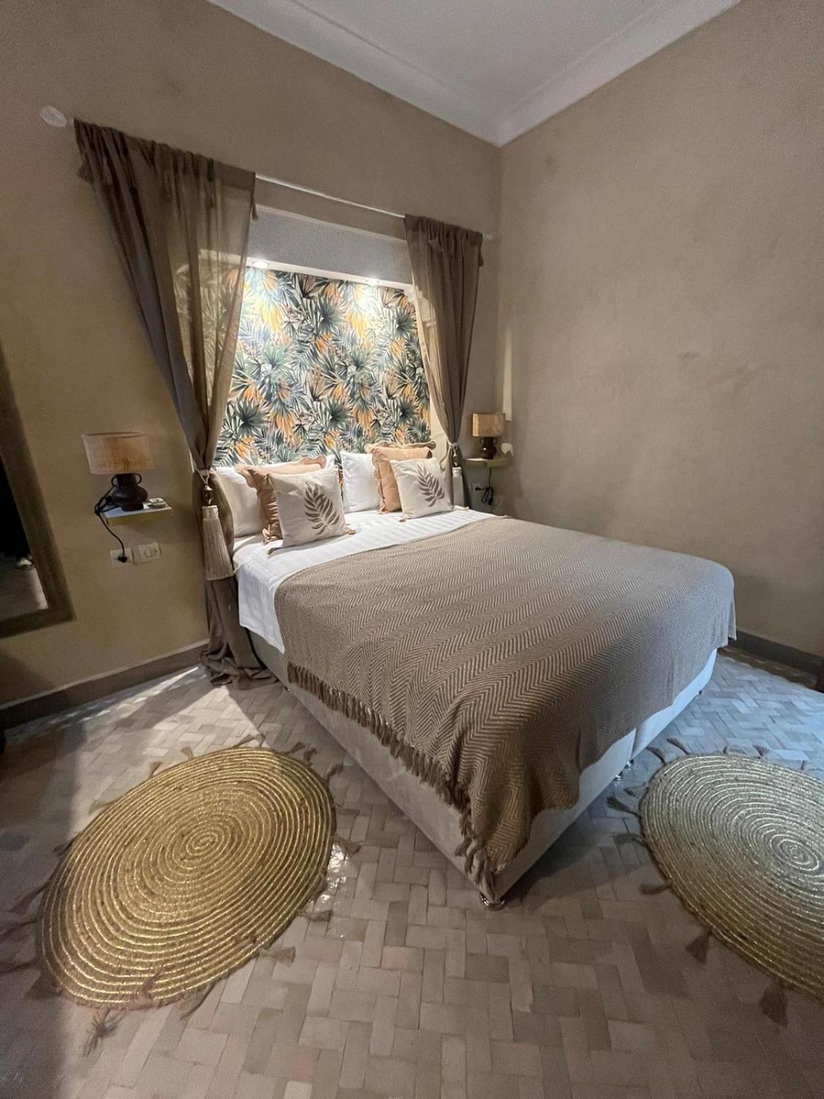 Riad Amazing Amazigh Avec Jacuzzi Petit Dejeuner Compris Avec Aussi Chambres Familiales Pres De La Place Jemaa El Fna Marrakesz Zewnętrze zdjęcie