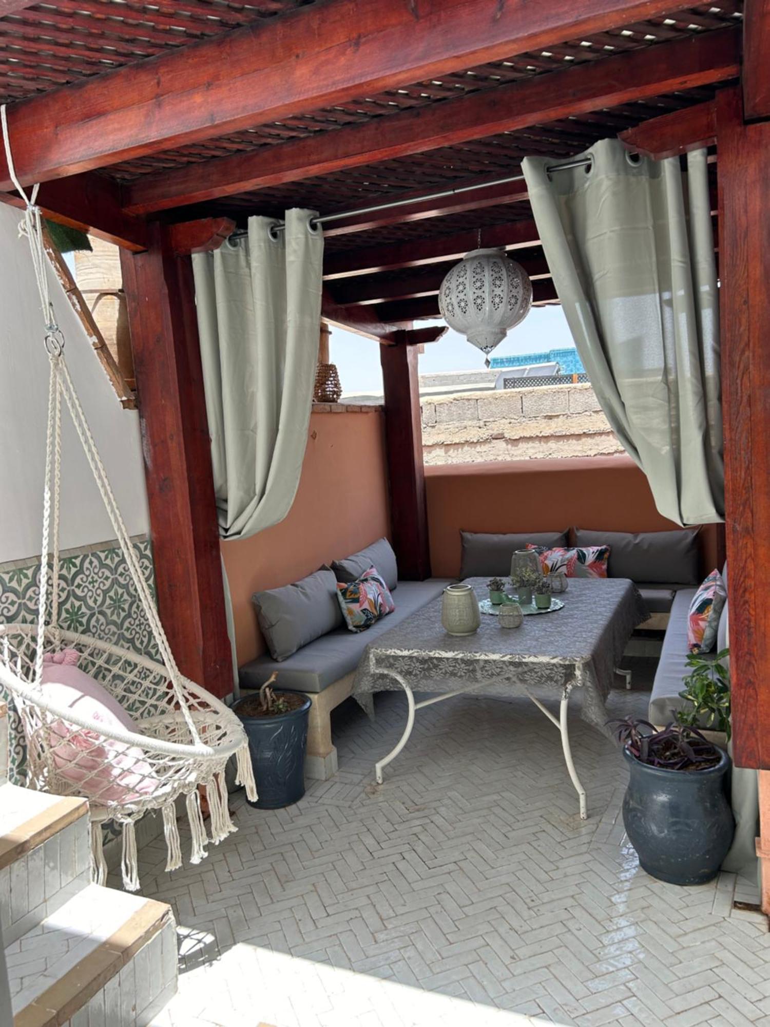 Riad Amazing Amazigh Avec Jacuzzi Petit Dejeuner Compris Avec Aussi Chambres Familiales Pres De La Place Jemaa El Fna Marrakesz Zewnętrze zdjęcie