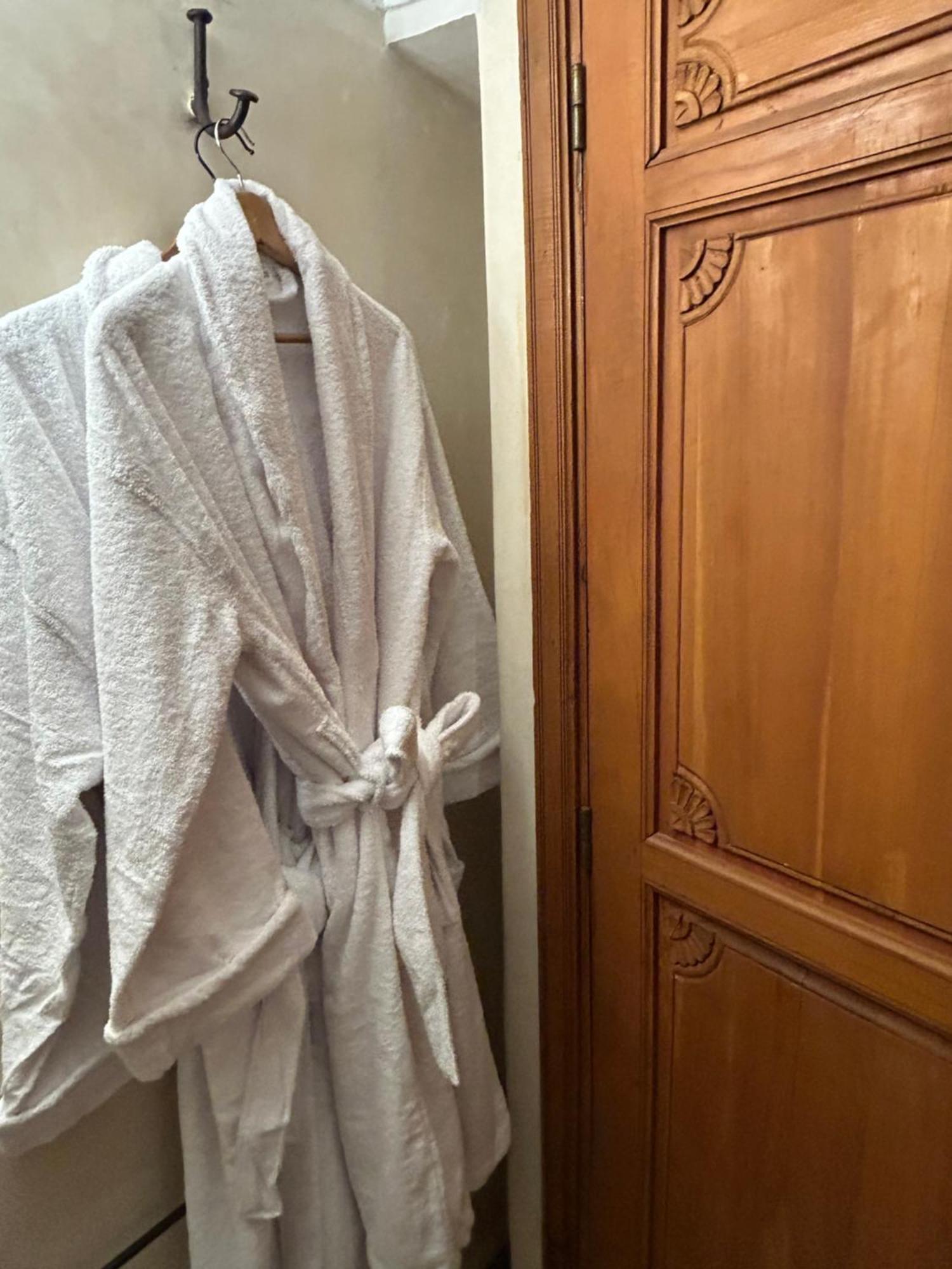 Riad Amazing Amazigh Avec Jacuzzi Petit Dejeuner Compris Avec Aussi Chambres Familiales Pres De La Place Jemaa El Fna Marrakesz Zewnętrze zdjęcie