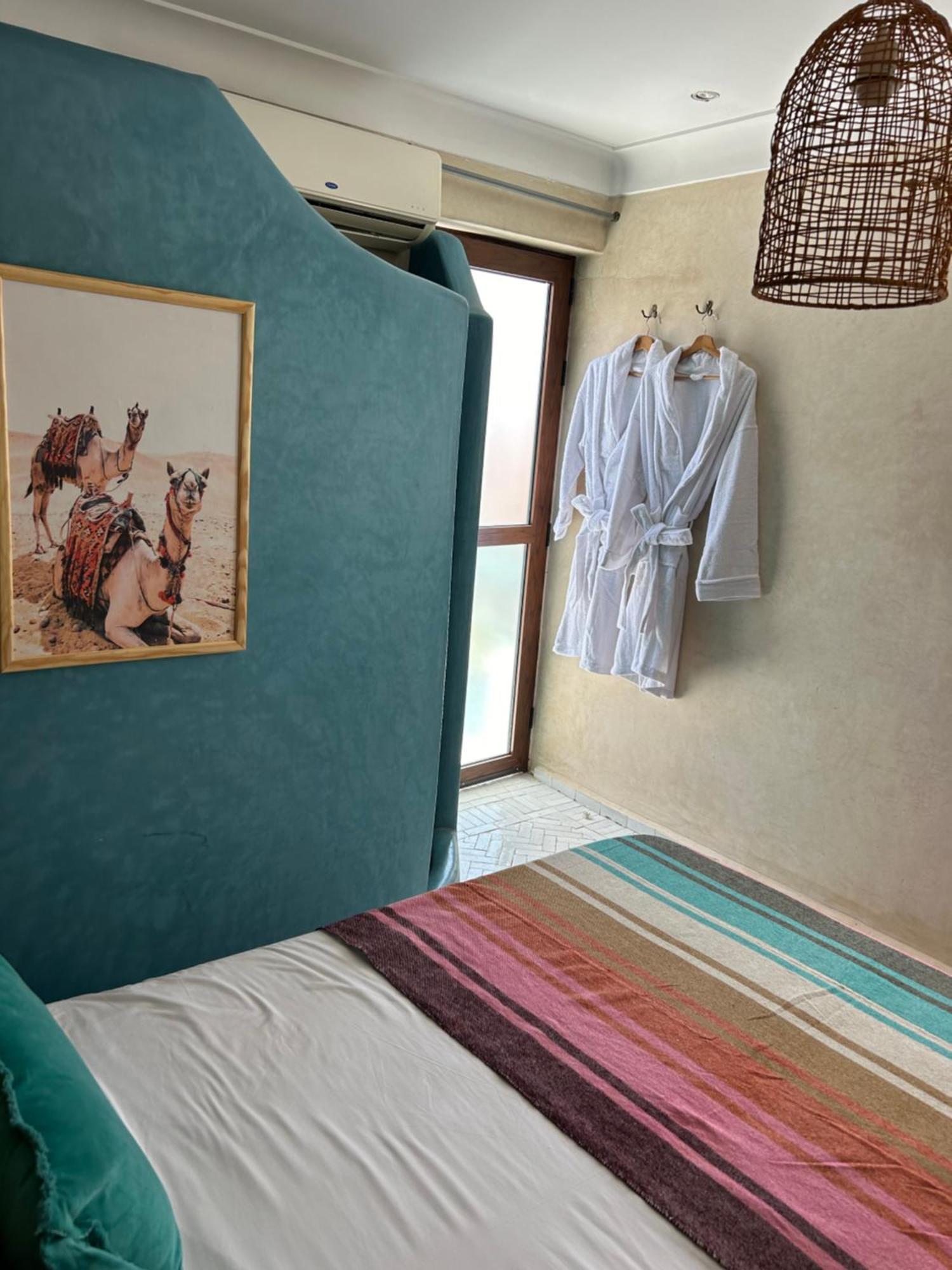 Riad Amazing Amazigh Avec Jacuzzi Petit Dejeuner Compris Avec Aussi Chambres Familiales Pres De La Place Jemaa El Fna Marrakesz Zewnętrze zdjęcie