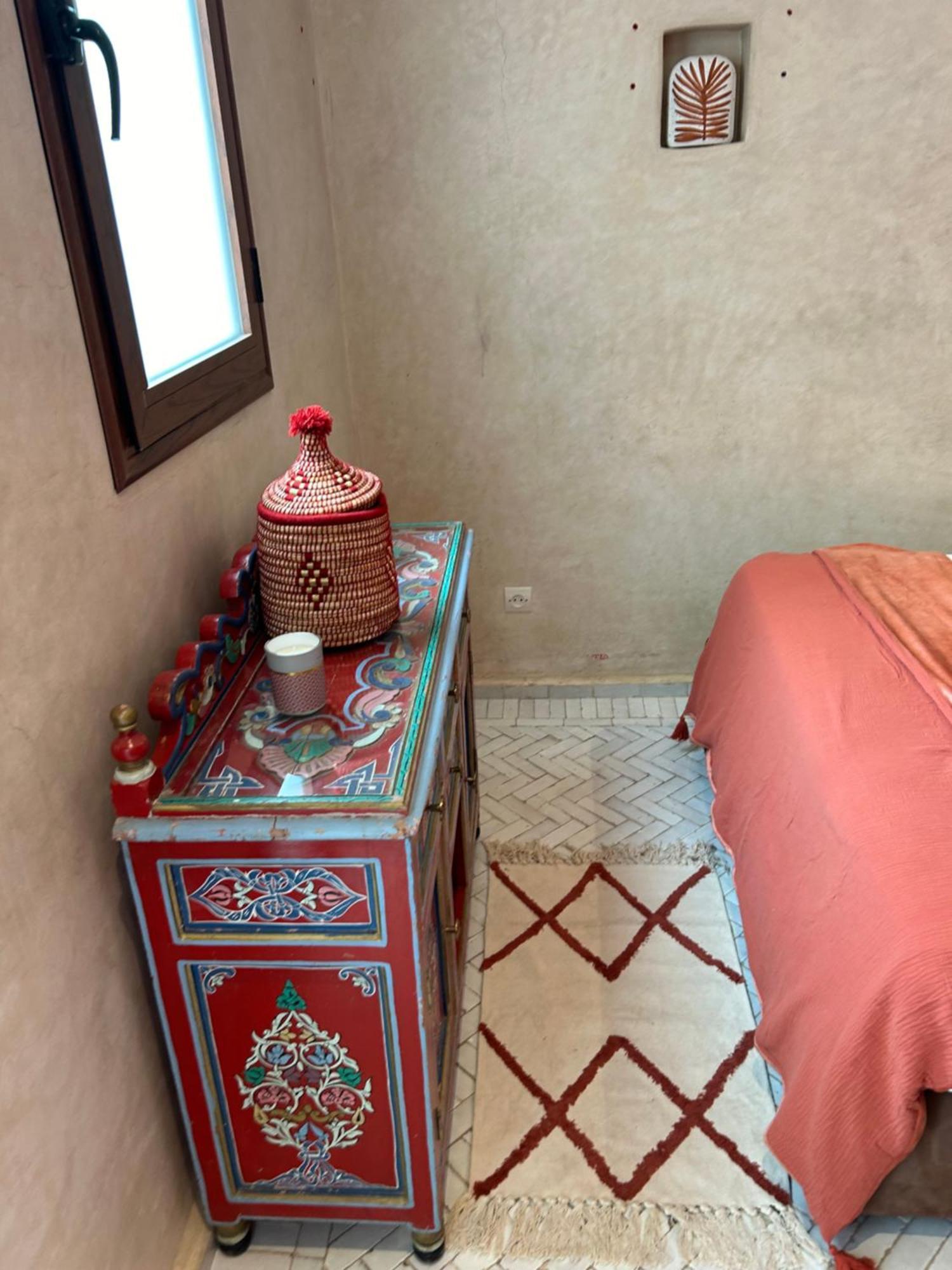 Riad Amazing Amazigh Avec Jacuzzi Petit Dejeuner Compris Avec Aussi Chambres Familiales Pres De La Place Jemaa El Fna Marrakesz Zewnętrze zdjęcie