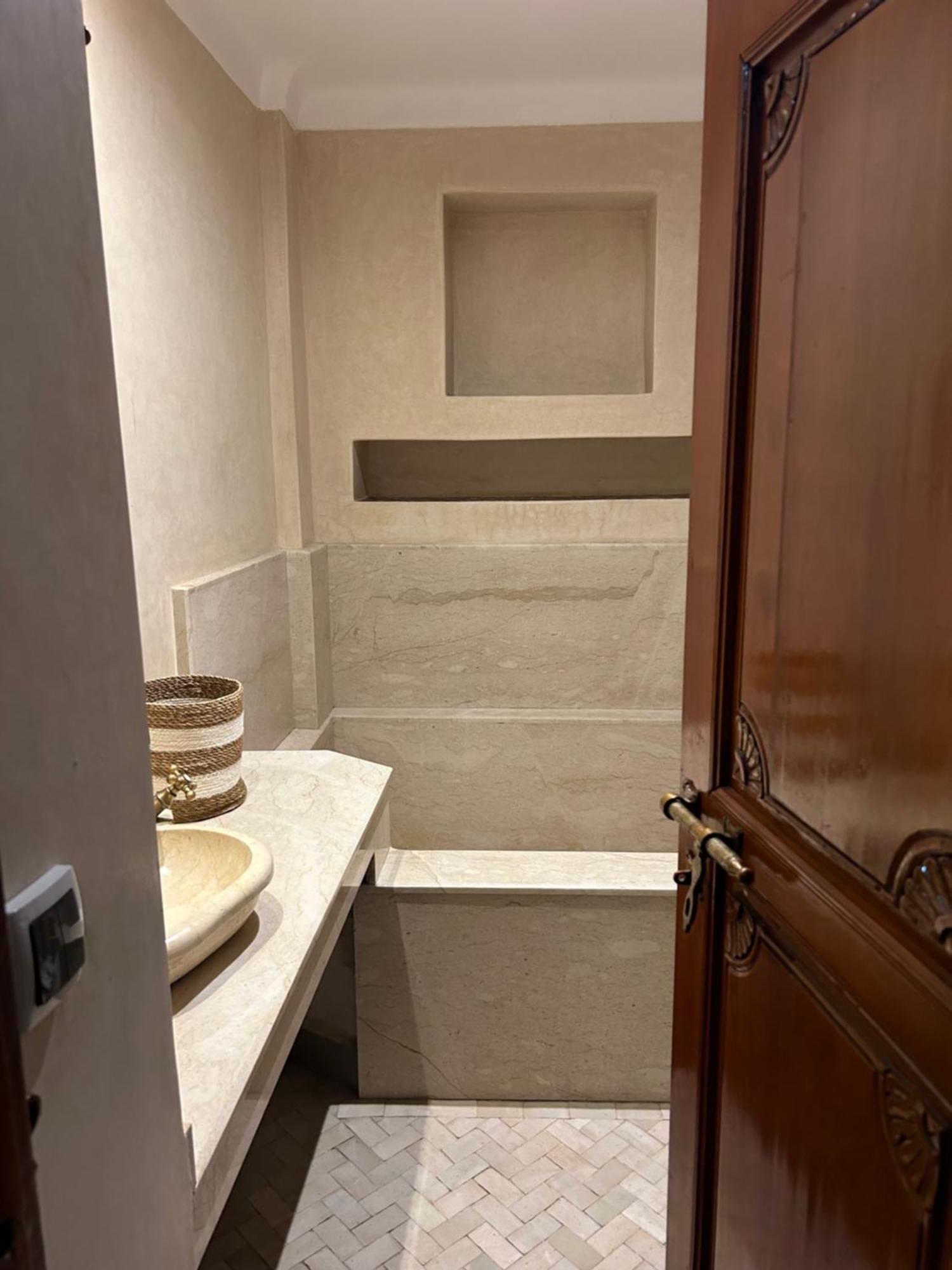Riad Amazing Amazigh Avec Jacuzzi Petit Dejeuner Compris Avec Aussi Chambres Familiales Pres De La Place Jemaa El Fna Marrakesz Zewnętrze zdjęcie