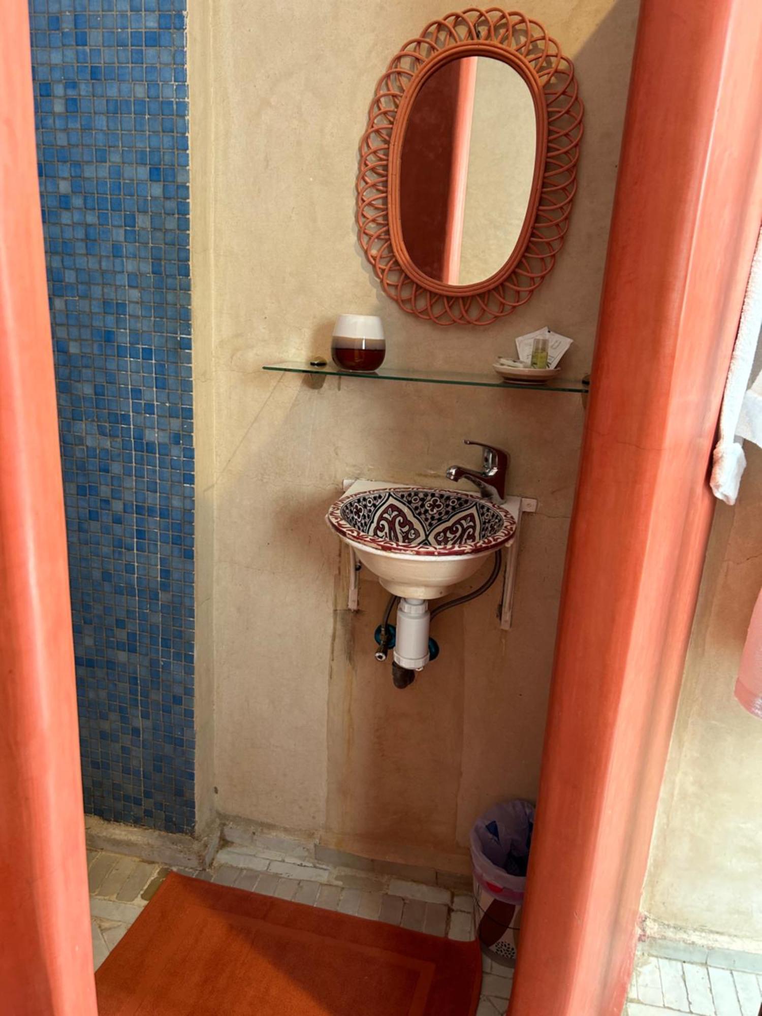 Riad Amazing Amazigh Avec Jacuzzi Petit Dejeuner Compris Avec Aussi Chambres Familiales Pres De La Place Jemaa El Fna Marrakesz Zewnętrze zdjęcie