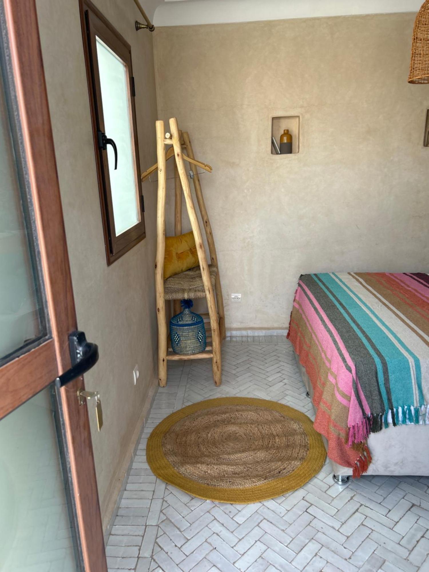 Riad Amazing Amazigh Avec Jacuzzi Petit Dejeuner Compris Avec Aussi Chambres Familiales Pres De La Place Jemaa El Fna Marrakesz Zewnętrze zdjęcie